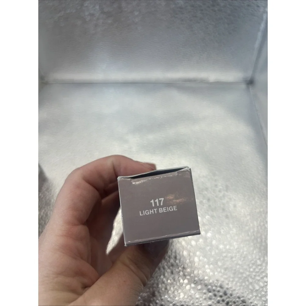 Revlon Illuminance Tinted Serum, Triple Hyaluronic Acid, SPF 15, 117 Light Beige
